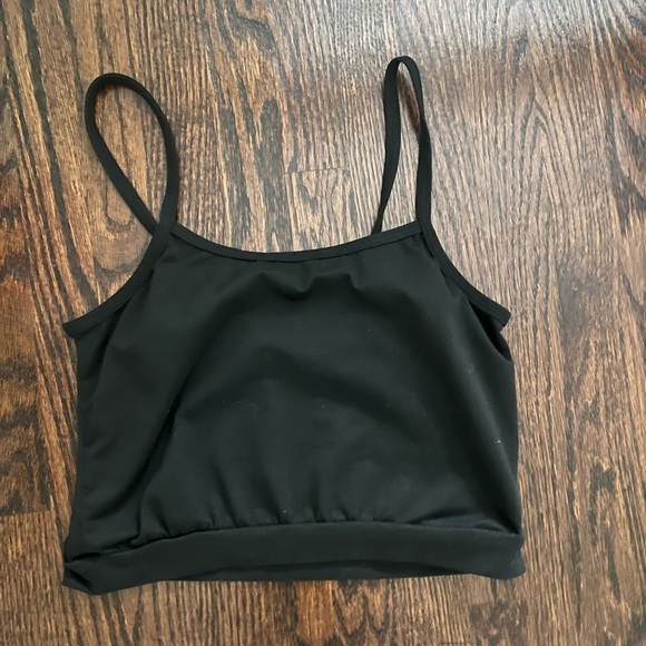 Black Amazon tank - Picture 2 of 3